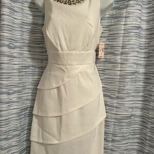 Elegant Cream Color Sleeveless Dress